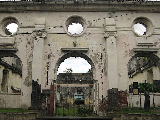 ruins of the San Ignacio Church in Intramuros