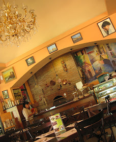 Café Puccini at the Fort Strip