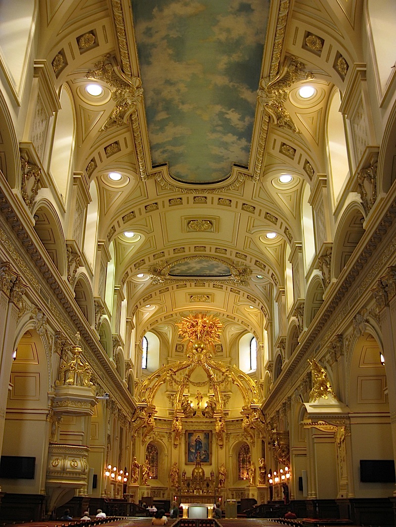 interior of the Notre-Dame de Québec, Quebec City