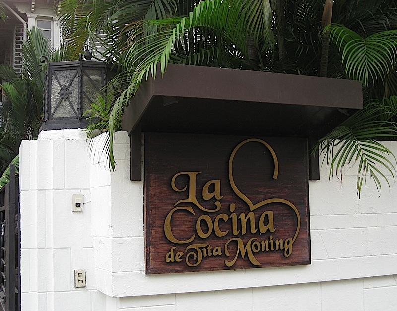 sign of La Cocina de Tita Moning