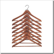 bumerang-curved-clothes-hanger-antique-stain__42327_PE137004_S4
