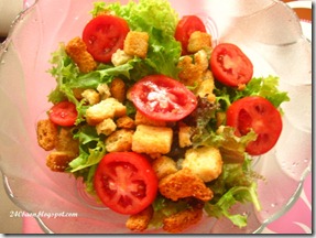 salad with tomatoes, by 240baon