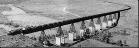 Kereta api bijih besi sepanjang 2 km ini meluncur sejauh 200 km dari Meja ke Pelabuhan Walcott di dekat Dampier. Di sini kereta api tersebut menyeberangi sungai Fortescue dengan muatan 200.000 ton bijih.