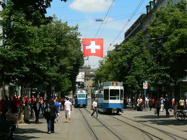 Obiective turistice Elvetia: Bahnohofstrasse, Zurich