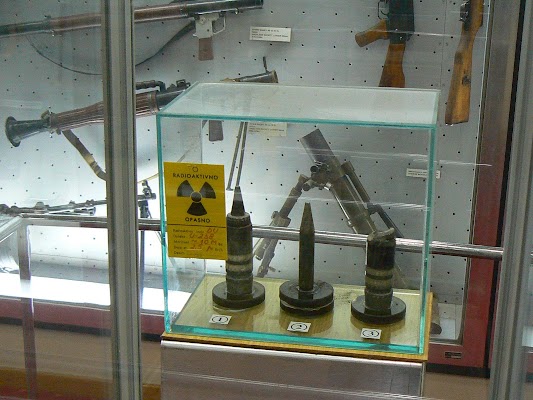 Imagini Serbia: gloante radioactive