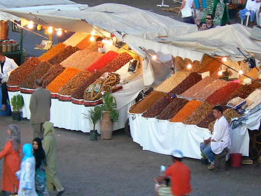 Imagini Maroc: Jema el-Fnaa Marrakech - arahide.JPG