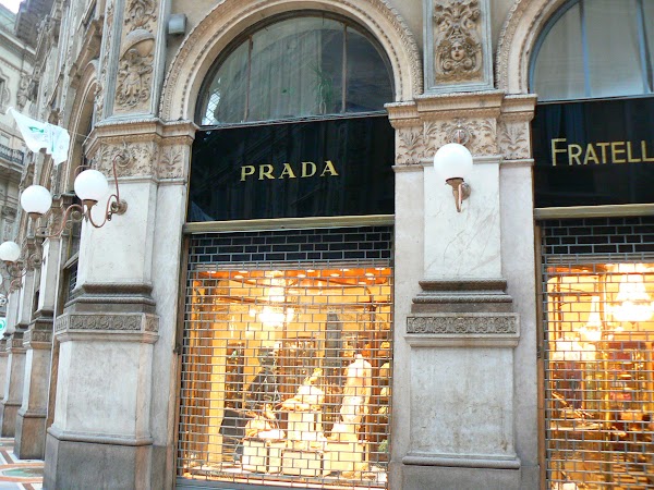 Obiective turistice Italia: Prada e, diavolul pe unde o fi