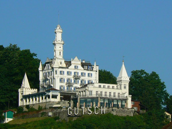Obiective turistice Elvetia: castelul Gutsch, Luzern
