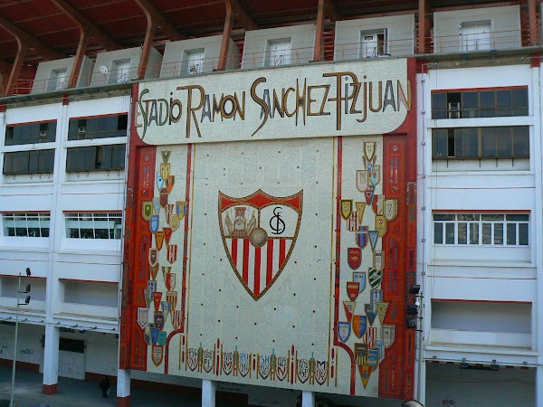 Obiective turistice Spania: Sevilla - 7 mai 1986 Ramon Sanchez Pizjuan.JPG