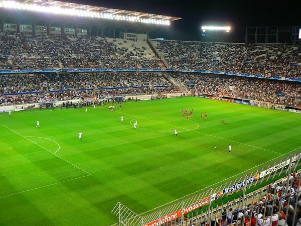Obiective turistice Spania: tribuna stadionul Ramon Sanchez Pizjuan