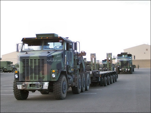 M1070 Heavy Equipment Transporter 18