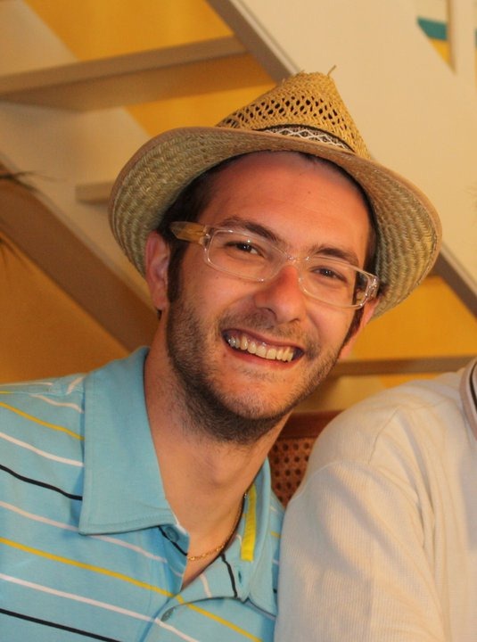 [57915_1572393200089_1543317077_31444913_445159_n[2].jpg]