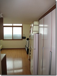 Korean Apartment 07 [1024x768]