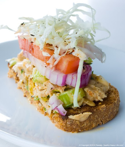 Picnic Perfect Chickenless Salad Sandwich. Vegan. - Vegan Recipe