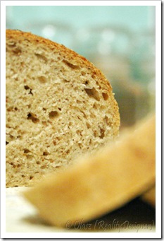 Chleb z kminem i prażoną śmietaną