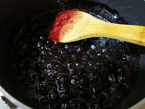 photo of blueberries cooking in a saucepan