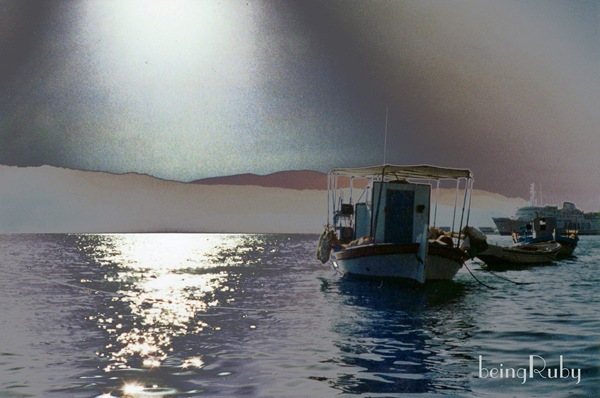 BeingRuby - Samos Boat 1sg