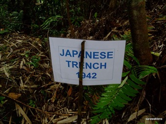 [Japanese_trench_and_tunnel_1942_Gunu[4].jpg]