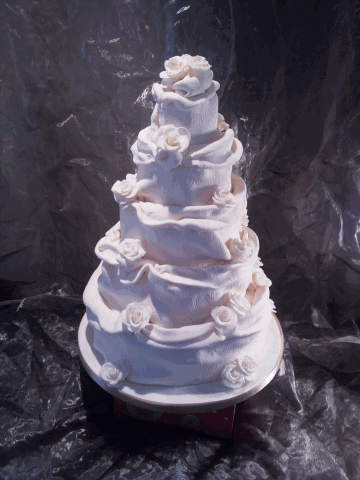[5-tier-Chocolate-roses-wedding-cake[2].gif]