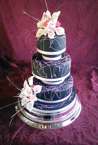 [Black-wedding-Cake[2].jpg]