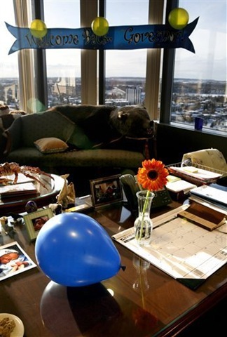 [Palin's office6[3].jpg]