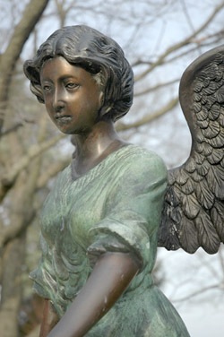[Bronze Angel[4].jpg]