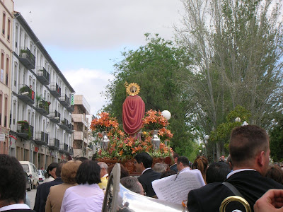 Procesión de San Gregorio por el paseo Marcos Redondo, el 9 de mayo de 2008. Foto: Emilio Guijo