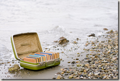Reading at the beach, av Joseph Robertson på Flickr. Lisens: CC by-nc-sa