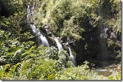 Road-to-Hanna-Waterfall-2