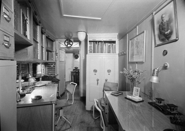 [Escritrio-casa-Jos-Alexandre1.jpg]