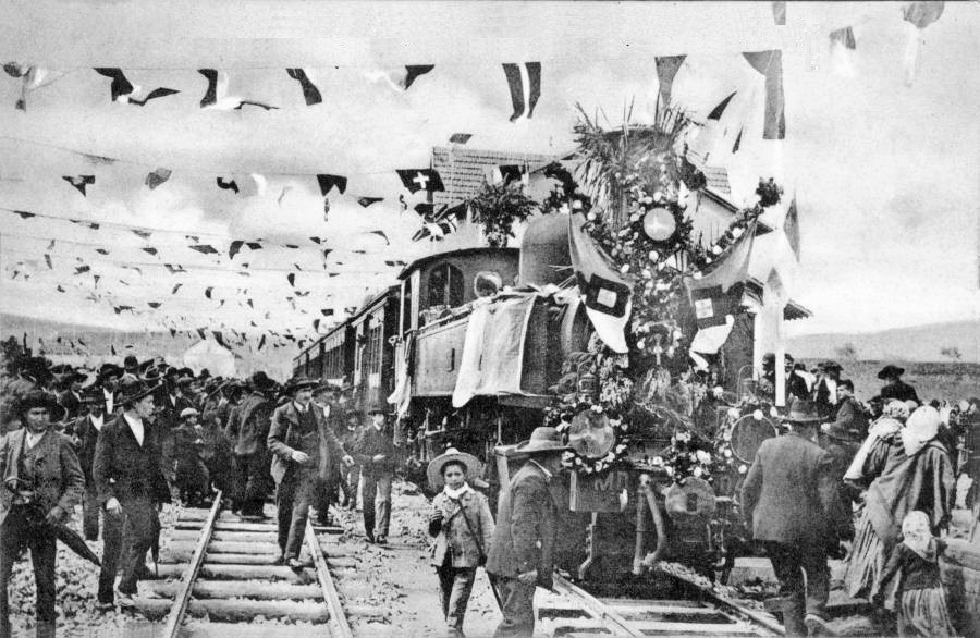 [1906-Chegada-do-1-Comboio-a-Vila-Rea[1].jpg]