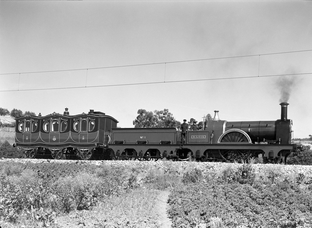 [Carruagem-de-D.-Maria-Pia.16.jpg]