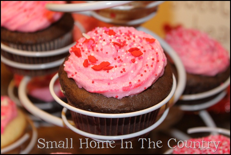 Valentines cupcakes 039
