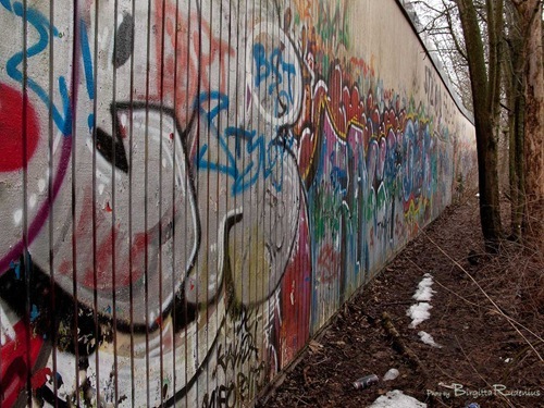 graffitishame_20110205_1