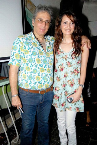 [Madholal-Keep-Walking-movie-Music-Launch-14[2].jpg]