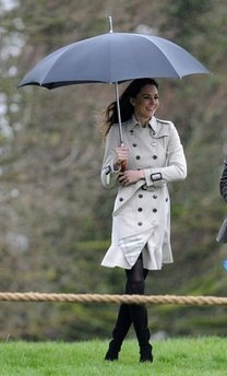 [Kate Middleton sporting an umbrella[17].jpg]