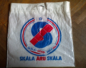 Skála Kópé , Balkán, Bazár, Berlin tér, Budapest, igénytelenség, Lenin körút, Marx tér, Nyugati pályaudvar, Nyugati tér, Teréz körút, VI. kerület