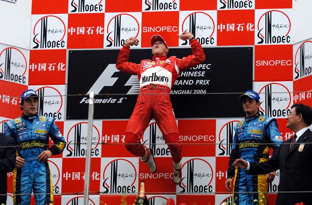 [Schumacher-returns-02[3].jpg]