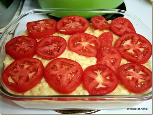 tomatoes on mac and cheese