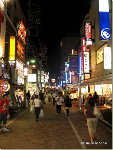 machida street at night