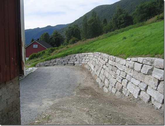 Mur, Helge Ressem. Sommaren 2006 012
