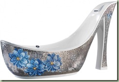 sicis-shoe-bathtub-1