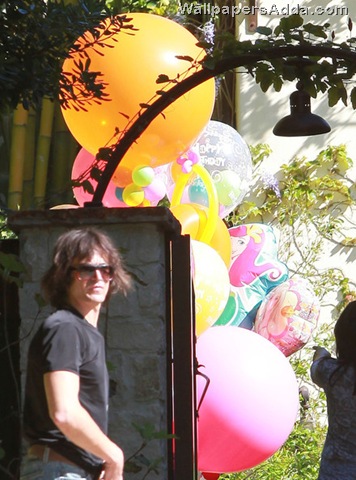 [General+Views+Halle+Berry+Daughter+Birthday+eikU6uA9dNUl[1][2].jpg]