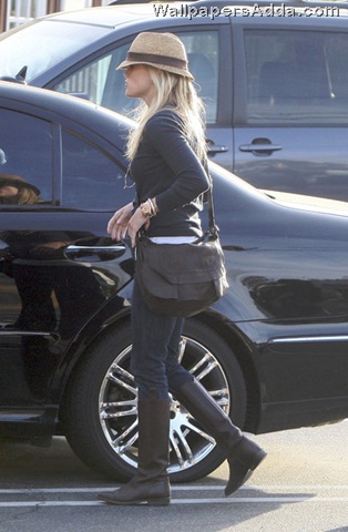 [Reese+Witherspoon+Shopping+Brentwood+Country+pcYFzFvqh4Pl[2].jpg]