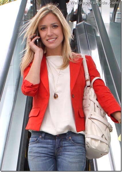 Kristin Cavallari Out Westwood Y4PEIqVCPDxl