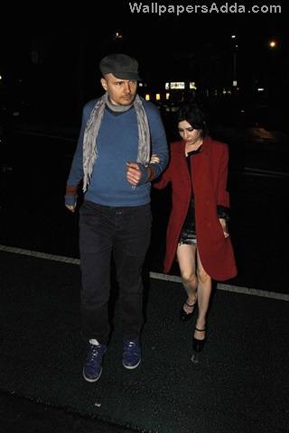 [Billy+Corgan+arrives+Trademark+Hotel+new+girlfriend+92PpZkbsv9Fl[2].jpg]