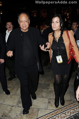 [Morgan+Fairchild+leaves+Premiere+Perfect+Game+RytBOeeOY32l[2].jpg]