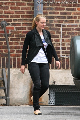[Putting+united+front+Kate+Winslet+Sam+Mendes+53TwzsxE-NUl[2].jpg]