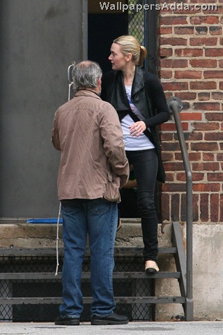 [Putting+united+front+Kate+Winslet+Sam+Mendes+jIVAqkos4e9l[2].jpg]