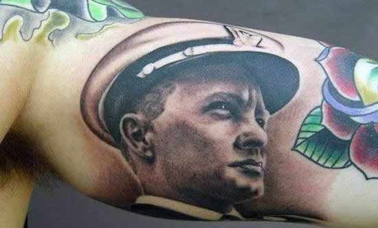 [geile-tattoos-03[4].jpg]